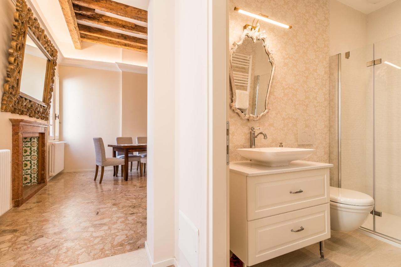 Apartment Doge's Mirror & Stair @frari Venedig